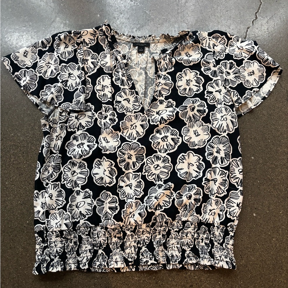 Ann Taylor Floral Black and White Women's Top